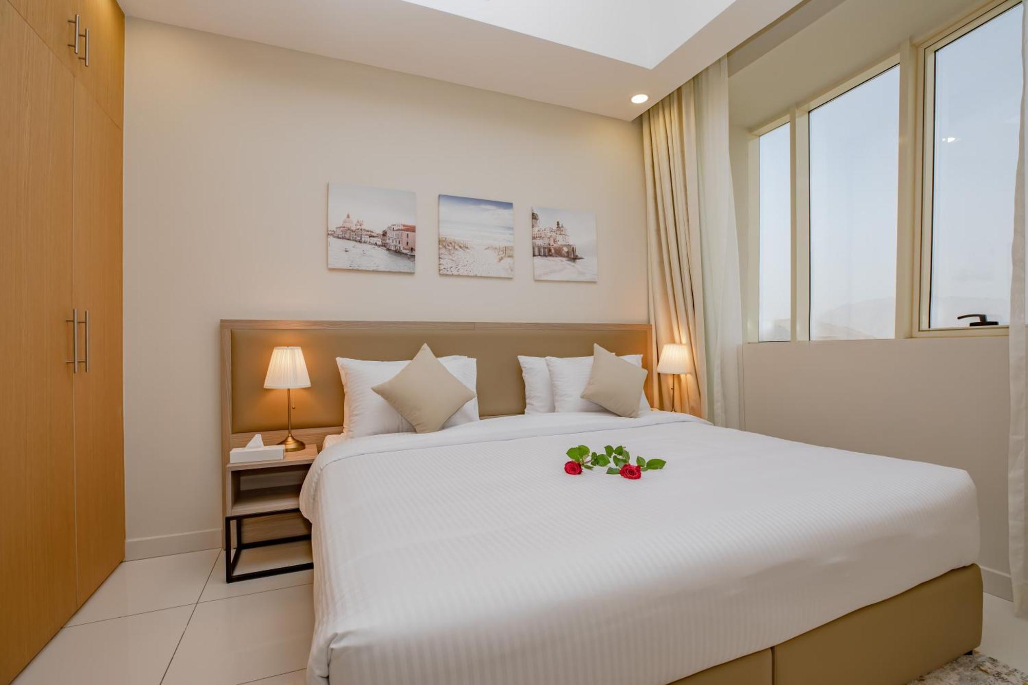 Platinum Coast Hotel Apartments Фуджейра Стая снимка A bedroom in a hotel